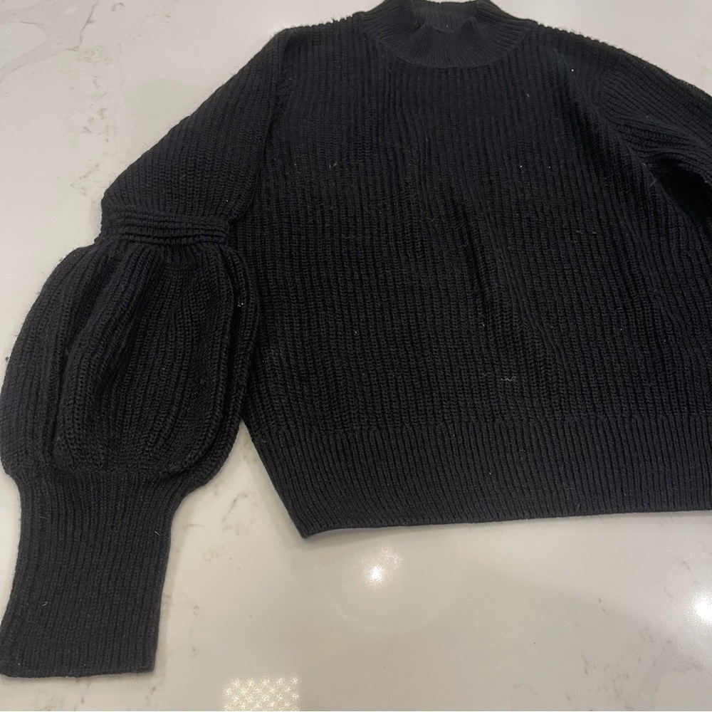 Willow & Clay Black Bubble Sleeve Sweater with Cut out in Back